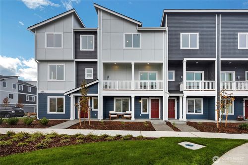 34370 Emerald Ridge Ave Se, Black Diamond, WA, 98010-7528 | Card Image