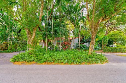 na-5111 Maggiore St, Coral Gables, FL, 33146-2213 | Card Image