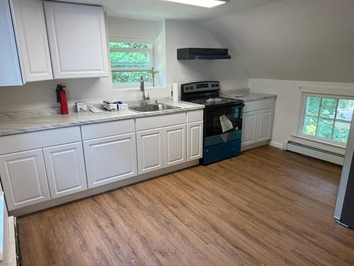 352 Violet Ave, Poughkeepsie, NY, 12601-1393 | Card Image