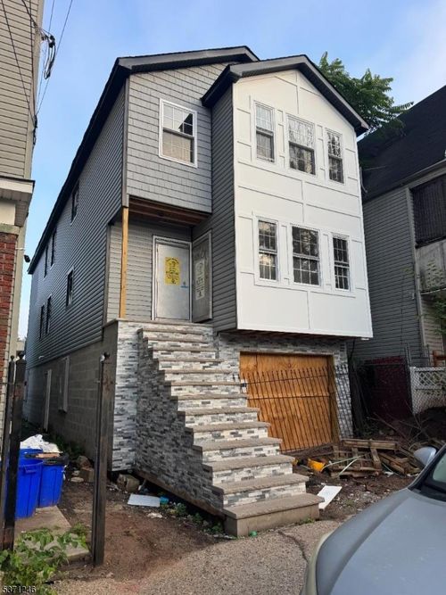 691 S 20th St, Newark, NJ, 07103-1006 | Card Image