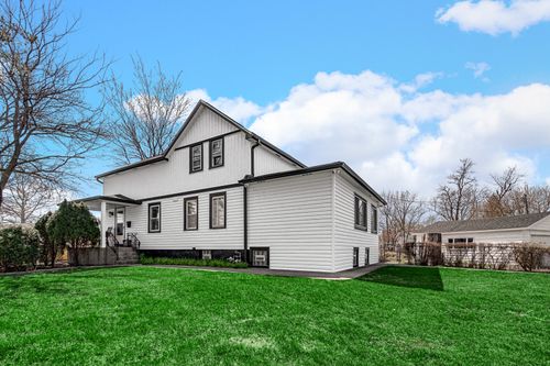 824 Rowlett Ave, Melrose Park, IL, 60164-1209 | Card Image
