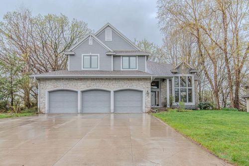 13856 Essex Trl, Apple Valley, MN, 55124-9246 | Card Image