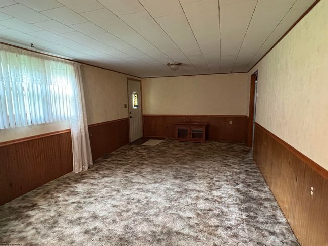 3730 Greenbrier Rd, Home with 3 bedrooms, 1 bathrooms and 3 parking in Salem WV | Image 27