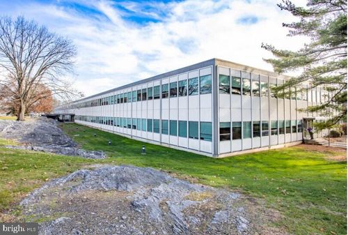 b12-1000 New Holland Ave, LANCASTER, PA, 17601-5606 | Card Image