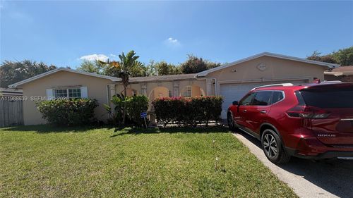 na-10724 Sw 175th Ter, Miami, FL, 33157-4172 | Card Image