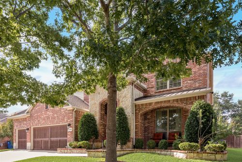 6709 Natures Way, Dallas, TX, 75236-2234 | Card Image