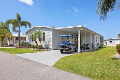 404 - 2100 Kings Highway, House other with 2 bedrooms, 2 bathrooms and null parking in Port Charlotte FL | Image 3