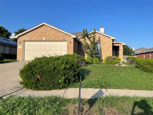 6503 Swainson Trl, Arlington, TX, 76002-3687 | Card Image