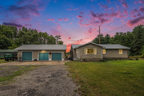 390 E Wilson Rd, Scottville, MI, 49454-9756 | Card Image