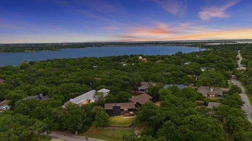 104 Highland Lake Dr, Highland Village, TX, 75077-6736 | Card Image