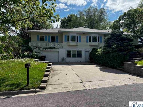 724 Nassau St, Saint Peter, MN, 56082-1314 | Card Image