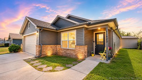 11420 E 110th St N, Owasso, OK, 74055-6395 | Card Image