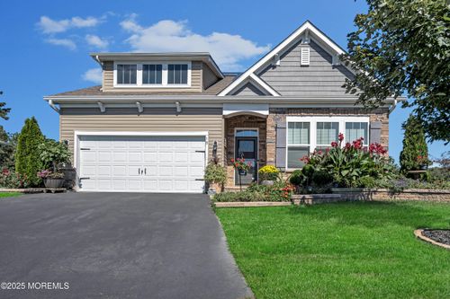 15 Woodchuck Dr, Barnegat, NJ, 08005-1007 | Card Image