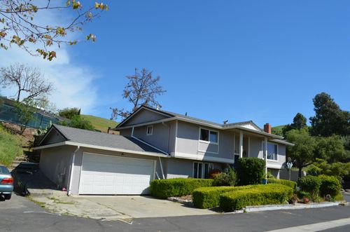 208 Appian Way, Union City, CA, 94587-3706 | Card Image
