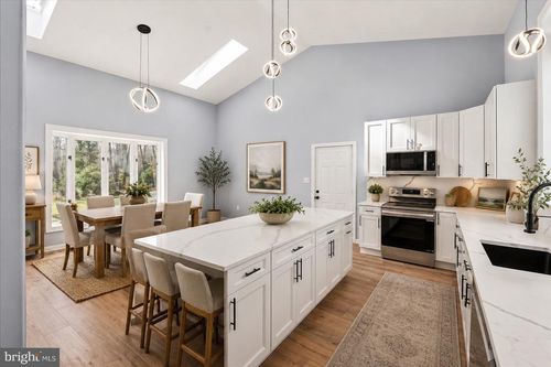 7621 River Rd, FREDERICKSBURG, VA, 22407-2046 | Card Image