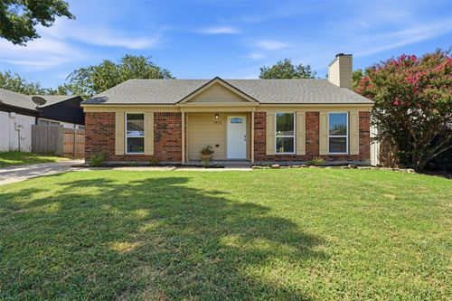 3812 Bigleaf Ln, Fort Worth, TX, 76137-1355 | Card Image