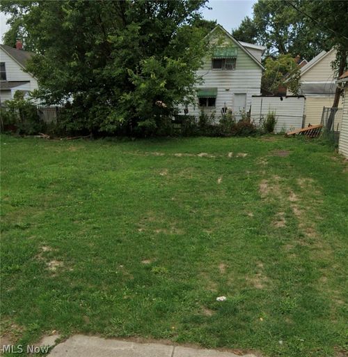 3270 W 34th Street, Cleveland, OH, 44109 | Card Image