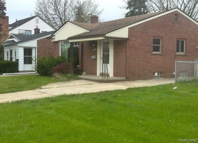 23735 W Chicago, House other with 3 bedrooms, 1 bathrooms and null parking in Redford MI | Image 4