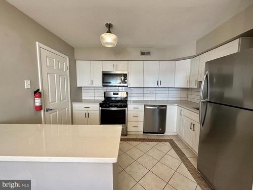 15 Buttonwood Rd, VOORHEES, NJ, 08043-2008 | Card Image