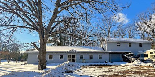 8722 Us Highway 31, Grawn, MI, 49637-9622 | Card Image