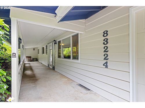 83224 Clear Lake Rd, Florence, OR, 97439-8304 | Card Image