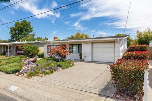279 Calais Dr, Pinole, CA, 94564-1607 | Card Image