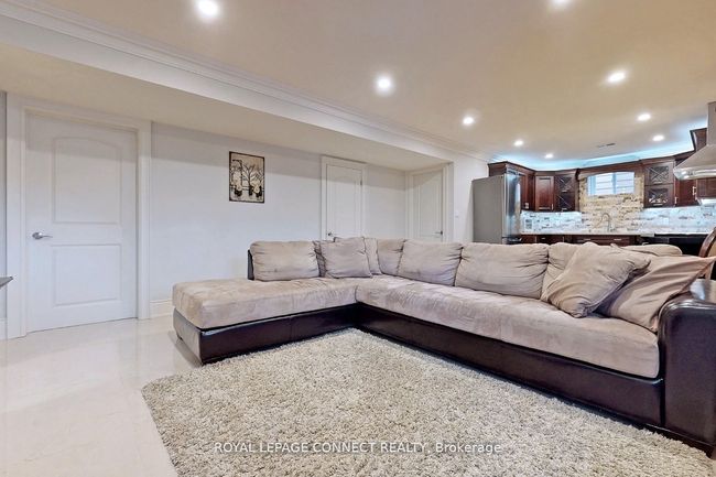 1330 Kilmaurs Ave, House other with 6 bedrooms, 6 bathrooms and 4 parking in Oshawa ON | Image 25