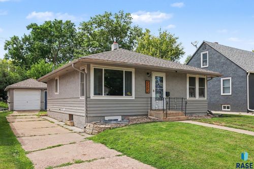 2133 S Norton Ave Avenue, Sioux Falls, SD, 57105 | Card Image