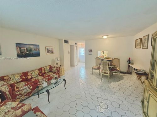 208-500 Ne 14th Ave, Hallandale Beach, FL, 33009-3615 | Card Image