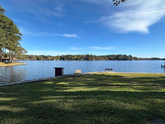 2012 W Lake Dr, House other with 3 bedrooms, 2 bathrooms and null parking in Gladewater TX | Image 29
