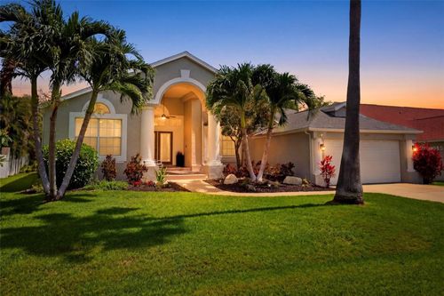 631 De Soto Dr, Tierra Verde, FL, 33715-2018 | Card Image
