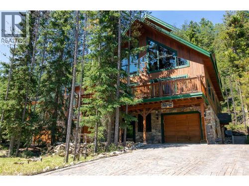 1957 Greywolf Drive, Panorama, BC, V0A1T0 | Card Image