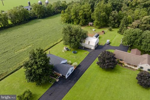 162 Bridgeville Rd, EAST EARL, PA, 17519-9559 | Card Image