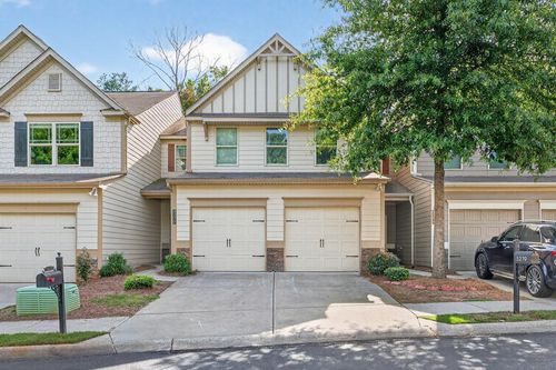 3277 Castleberry Village Dr, Cumming, GA, 30040-2351 | Card Image