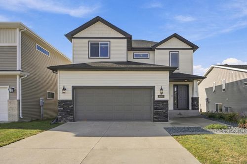 5848 56th Avenue S, Fargo, ND, 58104 | Card Image