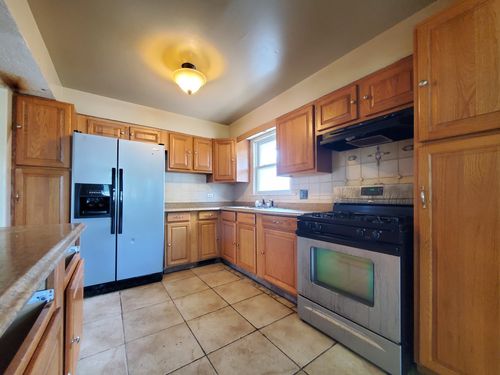 15019 Oak St, Dolton, IL, 60419-2640 | Card Image