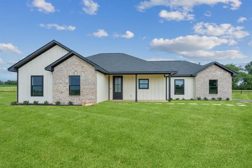 4379 Collton Ln, Franklin, TX, 77856-1559 | Card Image