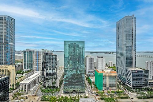 3704-1300 S Miami Ave, Miami, FL, 33130-4489 | Card Image