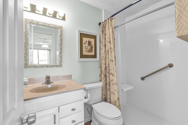 APT-1 - 9628 Riverside Dr, House attached with 2 bedrooms, 2 bathrooms and null parking in Sebastian FL | Image 18