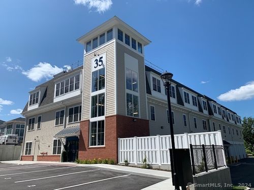 c8-35 Old Quarry Rd, Ridgefield, CT, 06877-4140 | Card Image