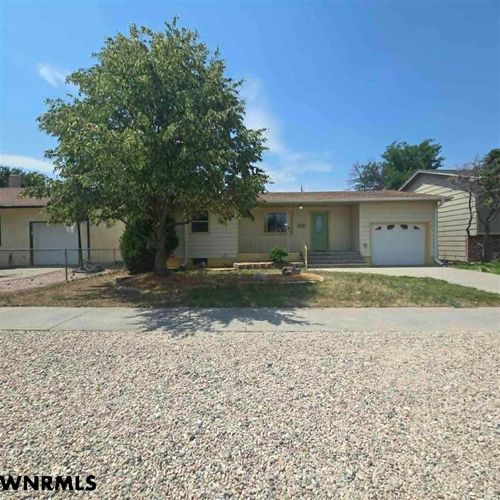 620 Hudson Ave, Alliance, NE, 69301-3521 | Card Image