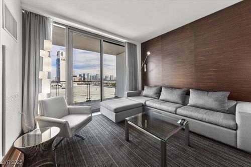 8312-4381 W Flamingo Rd, Las Vegas, NV, 89103-3903 | Card Image