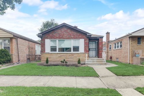 10736 King Dr, Chicago, IL, 60628-3727 | Card Image