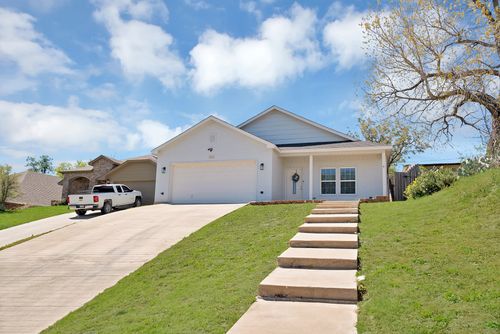 3015 Columbus Ave, Fort Worth, TX, 76106-5541 | Card Image