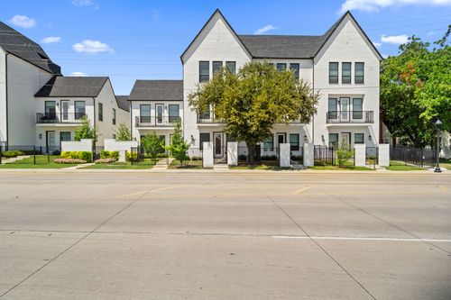 703 W Abram St, Arlington, TX, 76013-6902 | Card Image