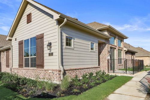 2621 St Helena Ln, Grand Prairie, TX, 75054-6697 | Card Image