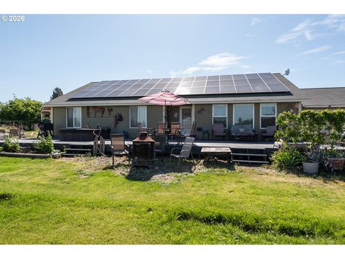 21025 Young Ave, Bend, OR, 97703-8970 | Card Image