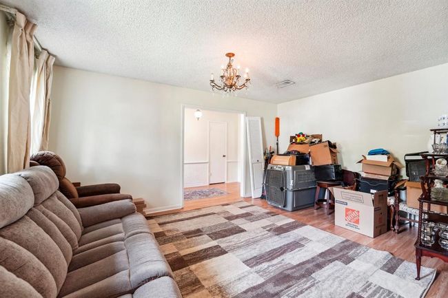 3019 Durban Dr, House other with 4 bedrooms, 3 bathrooms and 2 parking in Houston TX | Image 6