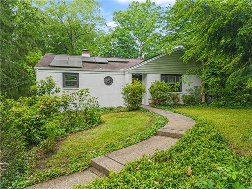 203 Rockingham Rd, Pittsburgh, PA, 15238-3013 | Card Image
