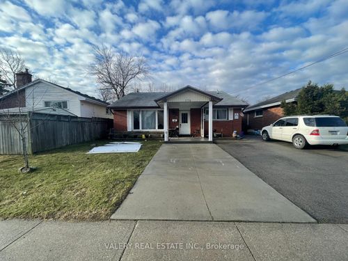 2-176 Fennell Avenue E, Hamilton, ON, L9A1S3 | Card Image